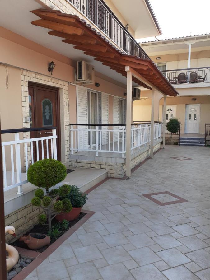 Chrysafis Apartments Vrasná エクステリア 写真