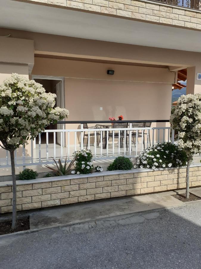 Chrysafis Apartments Vrasná エクステリア 写真
